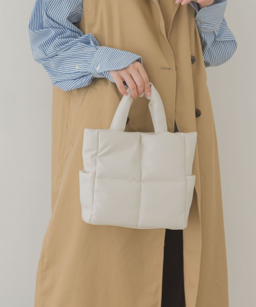 RODE SKO（ロデスコ）の「プチキルティングトートバッグ（トートバッグ・レディース・アイボリー/ブラック/グリーン・ONE）」の7枚目の写真