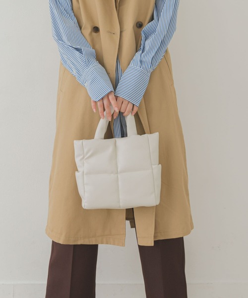 RODE SKO（ロデスコ）の「プチキルティングトートバッグ（トートバッグ・レディース・アイボリー/ブラック/グリーン・ONE）」の17枚目の写真