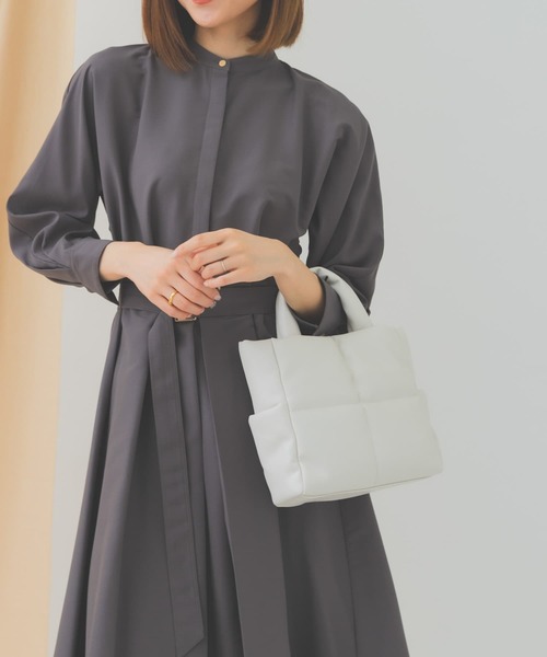 RODE SKO（ロデスコ）の「プチキルティングトートバッグ（トートバッグ・レディース・アイボリー/ブラック/グリーン・ONE）」の11枚目の写真