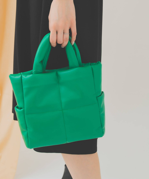 RODE SKO（ロデスコ）の「プチキルティングトートバッグ（トートバッグ・レディース・アイボリー/ブラック/グリーン・ONE）」の18枚目の写真