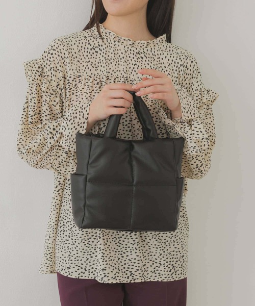 RODE SKO（ロデスコ）の「プチキルティングトートバッグ（トートバッグ・レディース・アイボリー/ブラック/グリーン・ONE）」の15枚目の写真