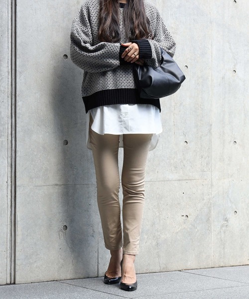 HONEYSUCKLE ROSE（ハニーサックルローズ）の「【HONEYSUCKLE ROSE】「nobee」サテンスキニーパンツ（その他パンツ・レディース・ブラック/ベージュ/オリーブ・L/M/XL/S/XS）」の3枚目の写真