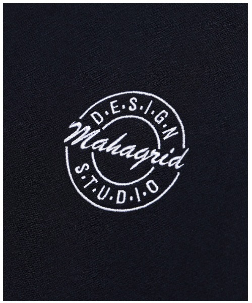 MAHAGRID(マハグリッド)の「『mahagrid/マハグリッド』MGD SERIF LOGO HALF ZIP SWEATSHIRT/ブランドセリフロゴ ハーフジップスウェットシャツ(スウェット・レディース・ネイビー/アイボリー・M/L)」の14枚目の写真
