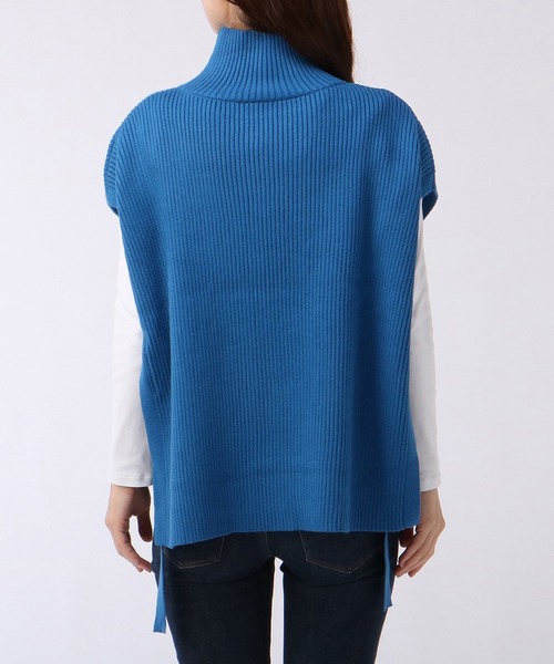 Lui's(ルイス)の「ハイネックニットベスト(ニット/セーター・レディース・オフホワイト/ブラック/ブルー・FREE)」の6枚目の写真