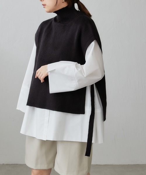 Lui's(ルイス)の「ハイネックニットベスト(ニット/セーター・レディース・オフホワイト/ブラック/ブルー・FREE)」の20枚目の写真