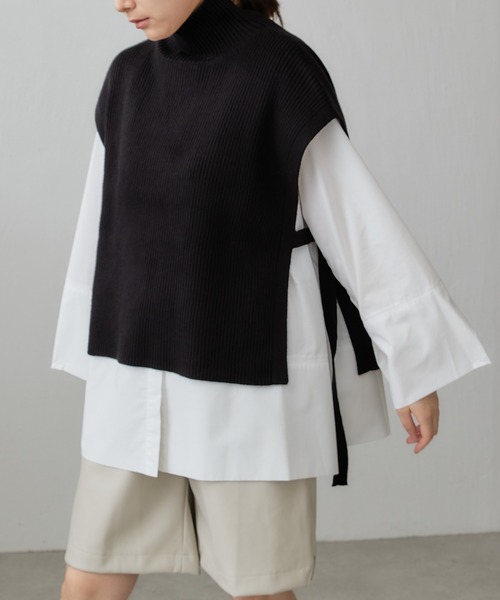 Lui's(ルイス)の「ハイネックニットベスト(ニット/セーター・レディース・オフホワイト/ブラック/ブルー・FREE)」の22枚目の写真