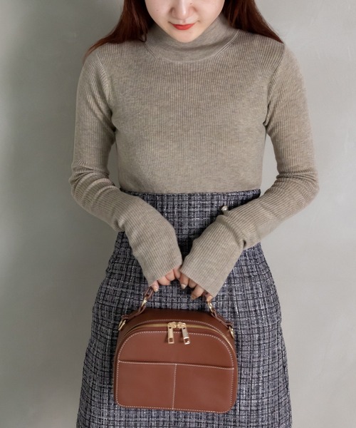 RANDA（ランダ）の「ロングスリーブタートルネックニット（ニット/セーター・レディース・ブラック/ピンク/クリーム/グレイッシュベージュ・FREE）」の4枚目の写真