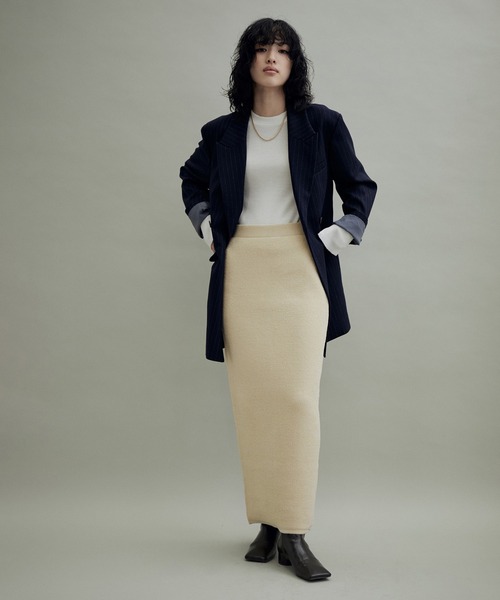 ADAM ET ROPE'（アダムエロペ）の「【WEB限定(一部店舗展開あり)】モールニットタイトスカート（スカート・レディース・キナリ/ブラック/ブルー・FREE）」の15枚目の写真