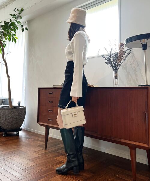 MAJESTIC LEGON(マジェスティックレゴン)の「サイドスリットスカパン(その他パンツ・レディース・ブラック/ブラウン/ブラック系その他・MEDIUM)」の18枚目の写真