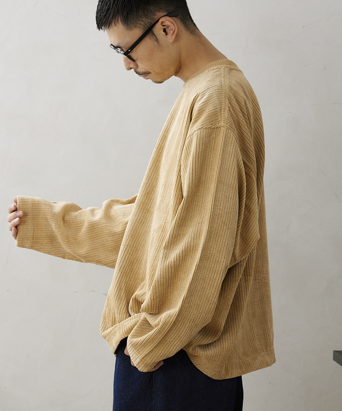 JOURNAL STANDARD relume（ジャーナルスタンダード　レリューム）の「CALIFORNIA コーデュロイプルオーバー（Tシャツ/カットソー・メンズ・ブラック/ベージュ/カーキ/レンガ・MEDIUM/LARGE）」の6枚目の写真