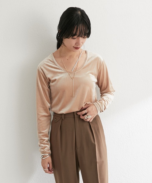 SHENERY（シーナリー）の「ベロア2WAYカットソー（Tシャツ/カットソー・レディース・グリーン/ブラウン/ベージュ・FREE）」の14枚目の写真