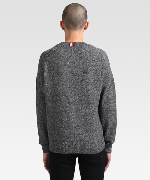 TOMMY HILFIGER（トミーヒルフィガー）の「モノグラムクルーネック 