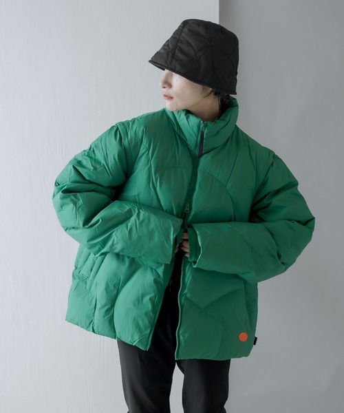 PUMA(プーマ)の「【PUMA×PAM(プーマ×パム)】 PUFFER JACKET(その他アウター・レディース・グリーン/バイオレット・MEDIUM)」の5枚目の写真