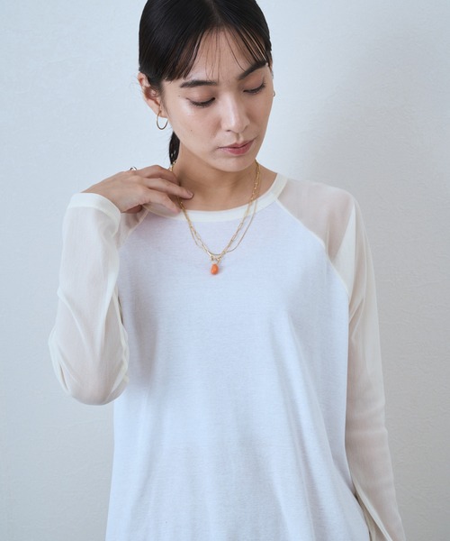 audrey and john wad(オードリーアンドジョンワッド)の「チュールスリーブ配色クルーネックカットソー -手洗い可-(Tシャツ/カットソー・レディース・ブルー/アイボリー/ラベンダー/オレンジ・FREE)」の6枚目の写真