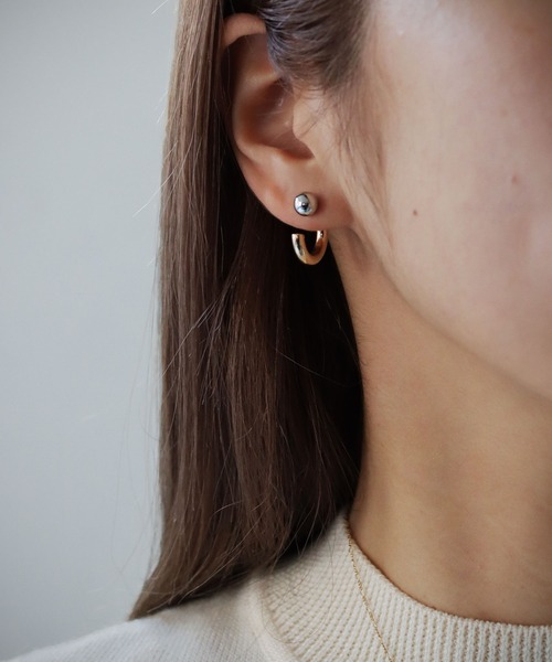 CLEIO(クレイオ)の「【cheriella】WEB限定バイカラーリバーシブルフープピアス(ピアス(両耳用)・レディース・シルバー/ゴールド・FREE)」の8枚目の写真