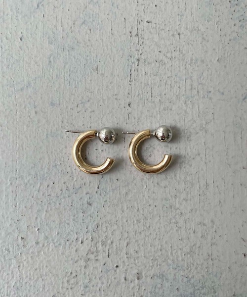 CLEIO(クレイオ)の「【cheriella】WEB限定バイカラーリバーシブルフープピアス(ピアス(両耳用)・レディース・シルバー/ゴールド・FREE)」の9枚目の写真