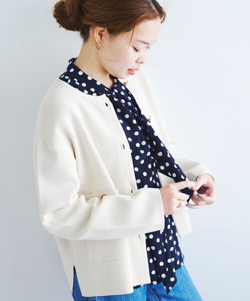 le.coeur blanc（ルクールブラン）の「ミラノリブニットジャケット（その他アウター・レディース・オフホワイト/ネイビー・38）」の6枚目の写真