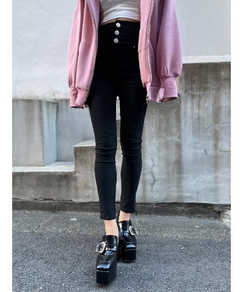 ENVYM（アンビー）の「ハイウエストボタンジェギンス（その他パンツ・レディース・ブラック・SMALL/MEDIUM）」の11枚目の写真