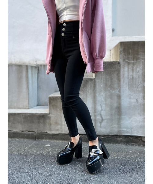 ENVYM（アンビー）の「ハイウエストボタンジェギンス（その他パンツ・レディース・ブラック・SMALL/MEDIUM）」の12枚目の写真