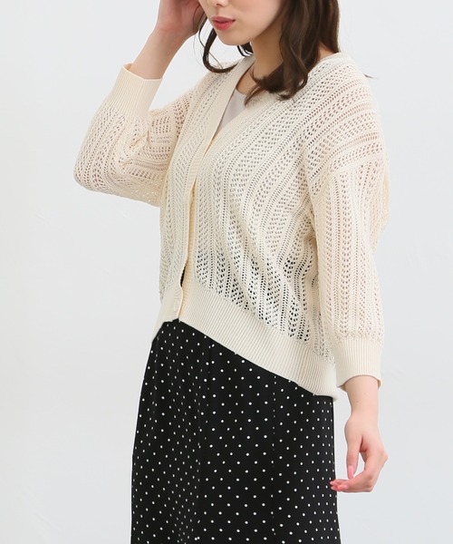 Honeys（ハニーズ）の「７分袖透かし編Ｖカーディガン（カーディガン/ボレロ・レディース・ライム/レッド/ベージュ/ブラック/アイボリー/ターコイズブルー・LL/L/M/S）」の2枚目の写真