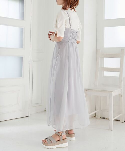 MAJESTIC LEGON（マジェスティックレゴン）の「【WEB限定】シアーレディキャミワンピ（ワンピース・レディース・グレイッシュベージュ/ライトグリーン/ブルー/ブラック/アイボリー・SMALL/MEDIUM/X-SMALL）」の15枚目の写真