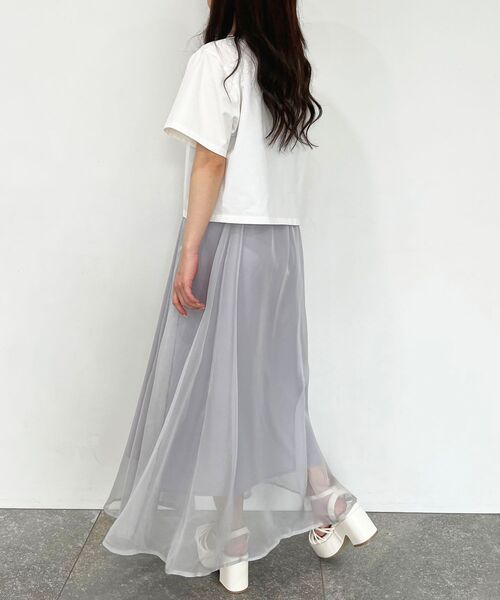 MAJESTIC LEGON（マジェスティックレゴン）の「【WEB限定】シアーレディキャミワンピ（ワンピース・レディース・グレイッシュベージュ/ライトグリーン/ブルー/ブラック/アイボリー・SMALL/MEDIUM/X-SMALL）」の19枚目の写真