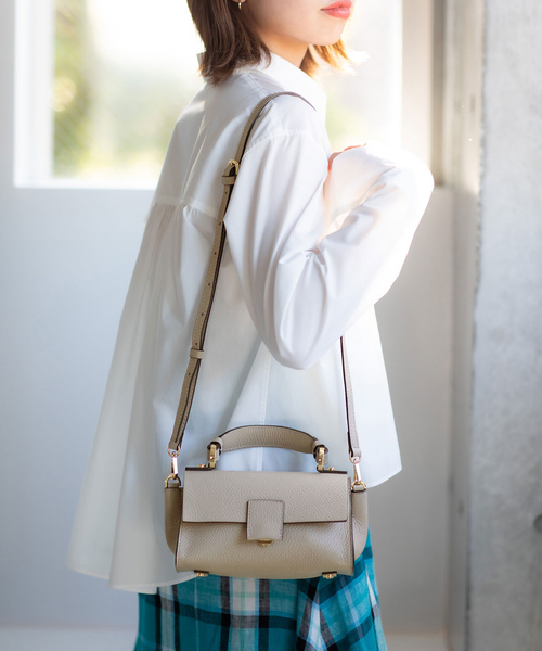 La TOTALITE(ラトータリテ)の「【LORISTELLA/ロリステッラ】ミニショルダーBAG(ショルダーバッグ・レディース・ブラック/パープル/ピンク/ベージュ系その他・FREE)」の2枚目の写真