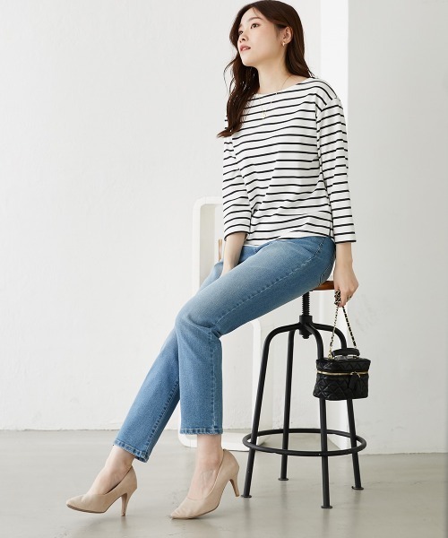 nissen（ニッセン）の「５秒で着痩せ　ワイドゴムカバーアップデニムパンツ（股下７２ｃｍ）（デニムパンツ・レディース・ネイビー系/ブルー系・S/M/L/LL）」の3枚目の写真