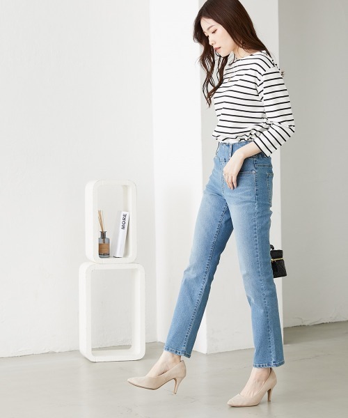 nissen（ニッセン）の「５秒で着痩せ　ワイドゴムカバーアップデニムパンツ（股下７２ｃｍ）（デニムパンツ・レディース・ネイビー系/ブルー系・S/M/L/LL）」の10枚目の写真