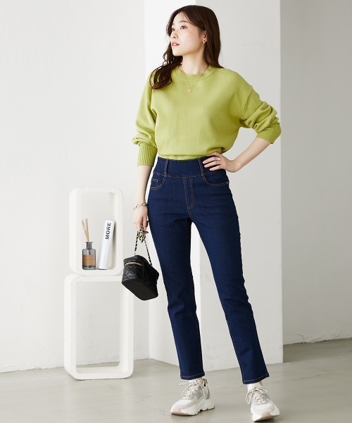 nissen（ニッセン）の「５秒で着痩せ　ワイドゴムカバーアップデニムパンツ（股下７２ｃｍ）（デニムパンツ・レディース・ネイビー系/ブルー系・S/M/L/LL）」の14枚目の写真