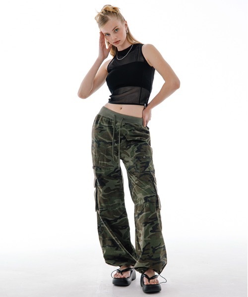 runningHIGH（ランニングハイ）の「【RUNNING HIGH 】リップストップ バンディング カーゴパンツ / 23SS_RIPSTOP BANDING CARGO PANTS（カーゴパンツ・レディース・ピンク/カモフラージュ/ブラック・SMALL/MEDIUM）」の14枚目の写真