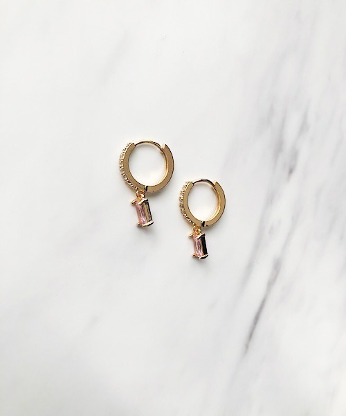 TIMELESS&THREE(タイムレスアンドスリー)の「カラービジューフープピアス(ピアス(両耳用)・レディース・グリーン/ピンク/ラベンダー/ライトブルー・FREE)」の4枚目の写真