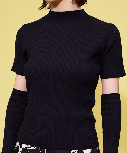 FOREVER 21（フォーエバー トゥエンティーワン）の「アームウォーマー付きニット（ニット/セーター・レディース・ライトグリーン/オレンジ/ピンク/ホワイト/ブラック・FREE）」の9枚目の写真