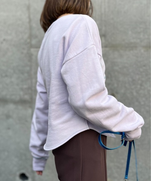 mi via loca（ミヴィアロカ）の「配色コルセットデザイントップス（スウェット・レディース・オフホワイト/スミクロ/ラベンダー・FREE）」の8枚目の写真