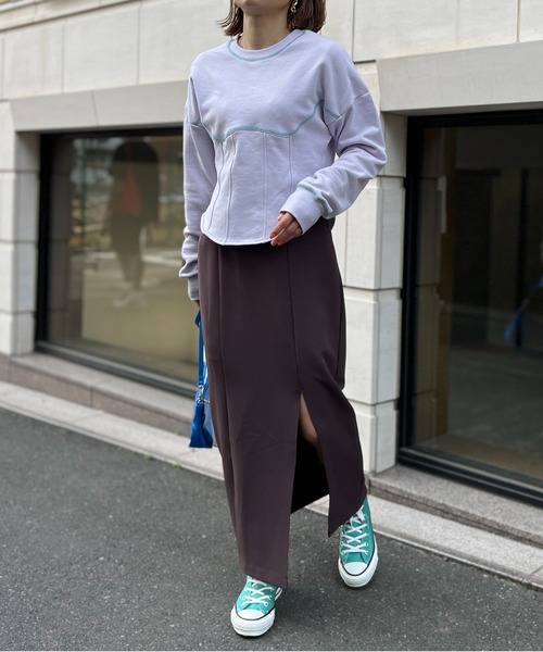 mi via loca（ミヴィアロカ）の「配色コルセットデザイントップス（スウェット・レディース・オフホワイト/スミクロ/ラベンダー・FREE）」の22枚目の写真