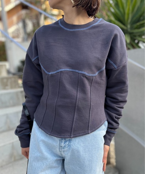 mi via loca（ミヴィアロカ）の「配色コルセットデザイントップス（スウェット・レディース・オフホワイト/スミクロ/ラベンダー・FREE）」の18枚目の写真