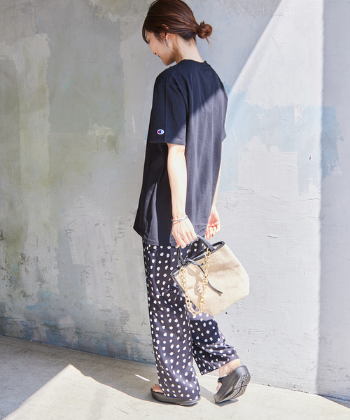 SLOBE IENA(スローブイエナ)の「【Champion / チャンピオン】SLOBE別注ロゴTシャツ(Tシャツ/カットソー・レディース・パープル/ホワイト系その他/ホワイト/ベージュ/ネイビー/ブラック/カーキ/アイボリー・FREE)」の10枚目の写真