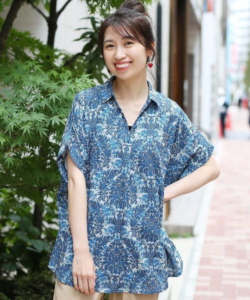 チチカカ(チチカカ)の「ダマスクボタニカルプリントプルオーバー(Tシャツ/カットソー・レディース・グレー/ブラック/ネイビー・FREE)」の3枚目の写真