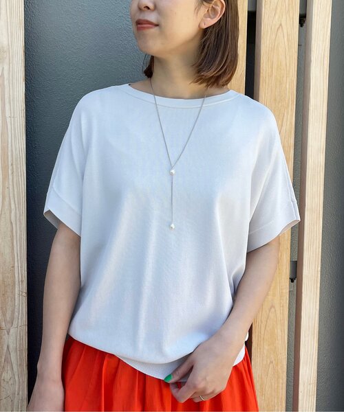 UNTITLED（アンタイトル）の「◆【さらりと着られる／ゆる感ニット】ボリュームニュアンスフォルムニット（ニット/セーター・レディース・ブラック/ブルー系2/ブラック系2/ホワイト/グレー系・48/02/44/00/04）」の4枚目の写真