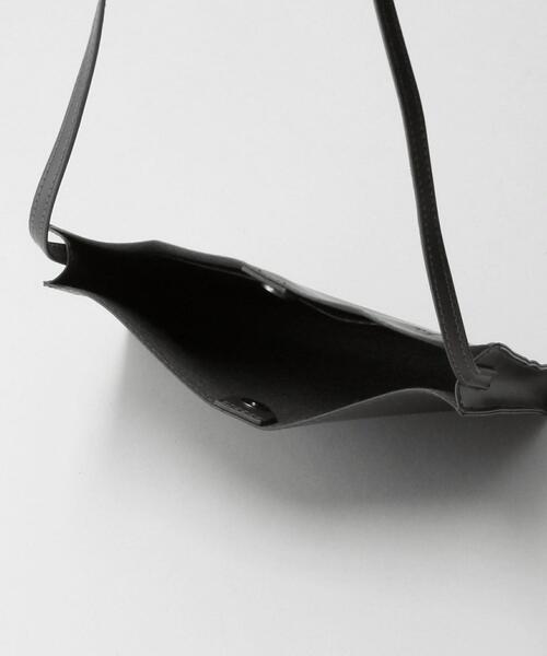 green label relaxing（グリーンレーベルリラクシング）の「GLR PVC ショルダーバッグ ヨコ（ショルダーバッグ・メンズ・ダークグレー/ブラック・FREE）」の12枚目の写真