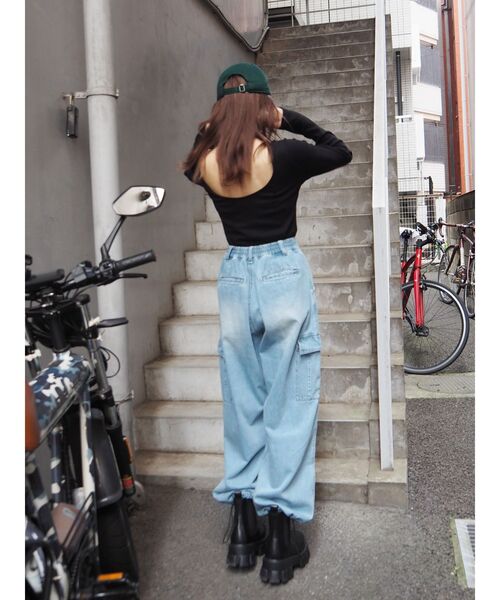 EVRIS（エヴリス）の「バックオープンリブトップス（Tシャツ/カットソー・レディース・ホワイト/グレー/ブラック/レッド・FREE）」の14枚目の写真