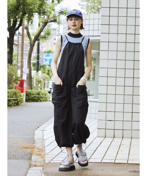 jouetie（ジュエティ）の「BIGポケットサロペット（サロペット/オーバーオール・レディース・ブラック/カーキ/アイボリー・MEDIUM）」の6枚目の写真