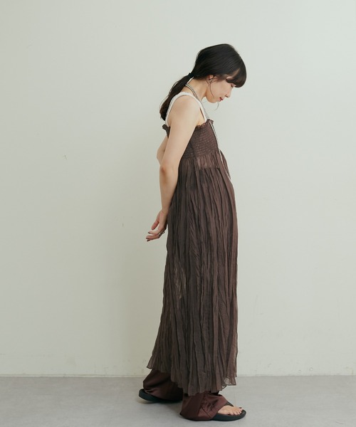 LARUTA(ラルータ)の「【LARUTA】ワッシャーシアーキャミワンピース(ワンピース・レディース・イエロー系その他/ピンクベージュ/ダークブラウン・FREE)」の11枚目の写真
