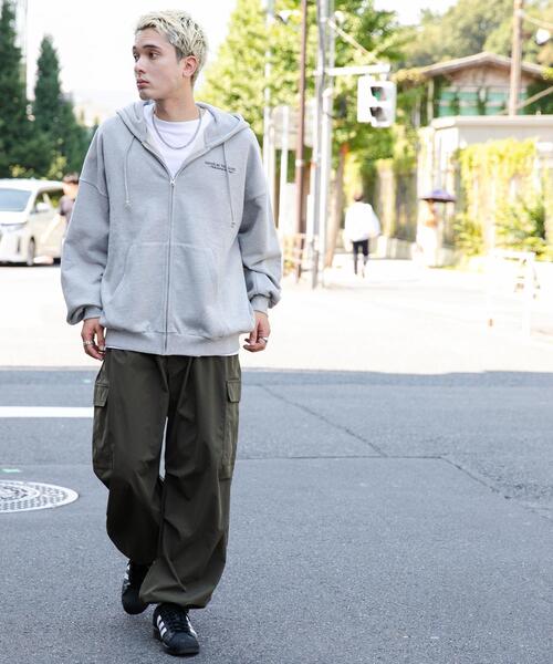 WEGO（ウィゴー）の「WEGO/ヘビーウエイトワンポイントジップパーカー（パーカー・メンズ・杢グレー/ブラック・LARGE/MEDIUM）」の18枚目の写真