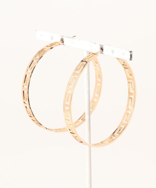 LATINA(ラティーナ)の「ジオメトリックフープピアス(ピアス(両耳用)・レディース・シルバー/ゴールド・FREE)」の4枚目の写真