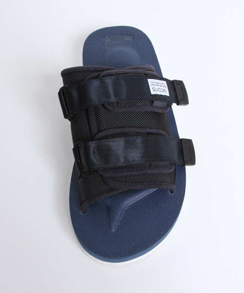 suicoke（スイコック）の「AMERICAN RAG CIE × SUICOKE バリスティック ストラップサンダル（サンダル・メンズ・チャコールグレー/ベージュ/ネイビー・7/8/10/9）」の4枚目の写真