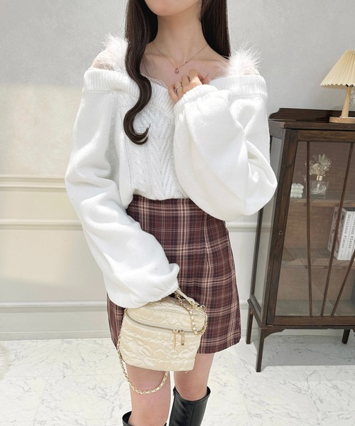 apres jour(アプレジュール)の「フェイクファーつきケーブルニット【ZOZOTOWN限定アイテム】(ニット/セーター・レディース・レッド/ブラック/ライトピンク/オフホワイト・X-LARGE/フリー)」の9枚目の写真