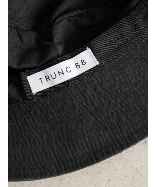 TRUNC（トランクエイティーエイト）の「Eco Suede Bucket Hat（ハット・レディース・ブラック/グレイッシュベージュ・FREE）」の16枚目の写真