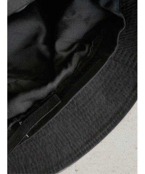 TRUNC（トランクエイティーエイト）の「Eco Suede Bucket Hat（ハット・レディース・ブラック/グレイッシュベージュ・FREE）」の17枚目の写真