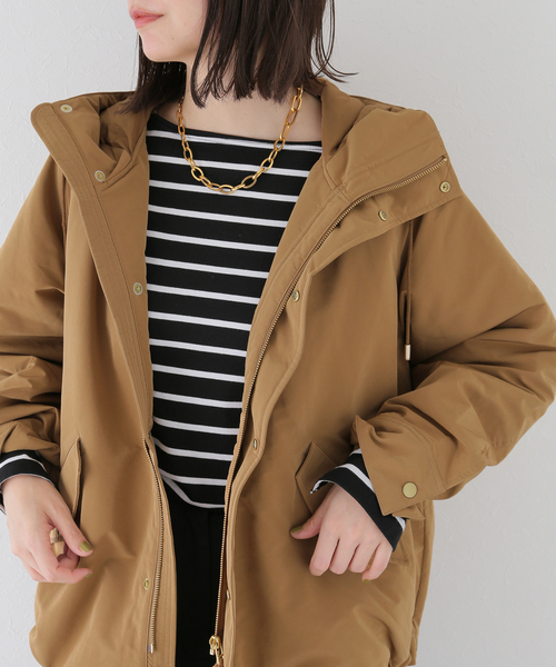 SLOBE IENA(スローブイエナ)の「ポリエステルナイロンフーディブルゾン(ブルゾン・レディース・ネイビー/ベージュ・FREE)」の12枚目の写真